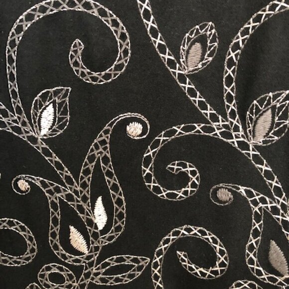 Talbots Black Gray Wool Blend Paisley Embroidered Maxi Skirt Size 4P - Picture 3 of 5